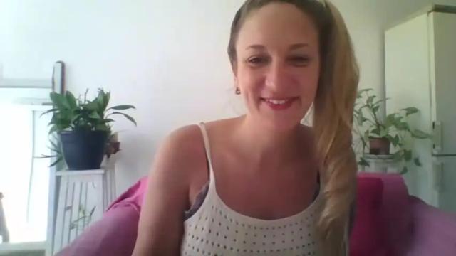Image 4 of emilytattoo10 Stream on Chaturbate on 22 months ago