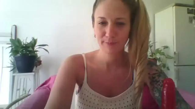 Image 7 of emilytattoo10 Stream on Chaturbate on 22 months ago