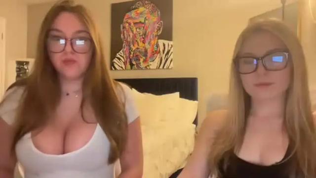 Image 3 of emilytaylorxo Stream on Chaturbate on 16 months ago