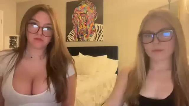 Image 7 of emilytaylorxo Stream on Chaturbate on 16 months ago