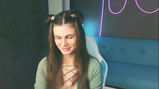 Image 12 of emilytucker Stream on Chaturbate on 1 month ago