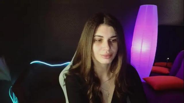 Image 2 of emilytucker Stream on Chaturbate on 1 month ago