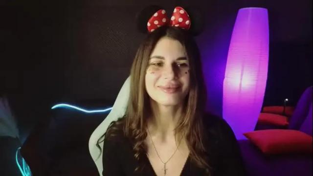 Image 6 of emilytucker Stream on Chaturbate on 1 month ago