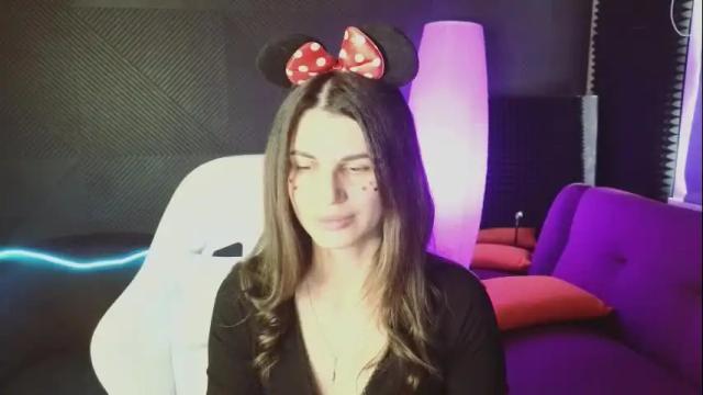Image 8 of emilytucker Stream on Chaturbate on 1 month ago