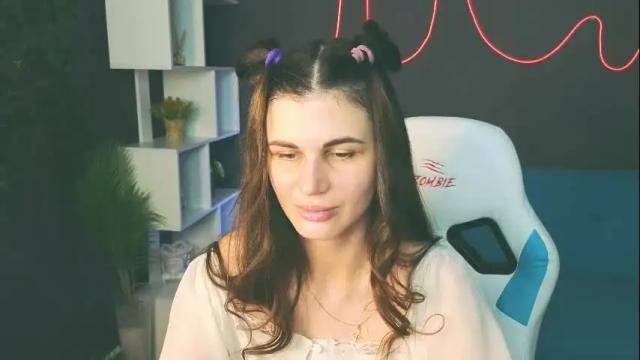 Image 10 of emilytucker Stream on Chaturbate on 1 month ago