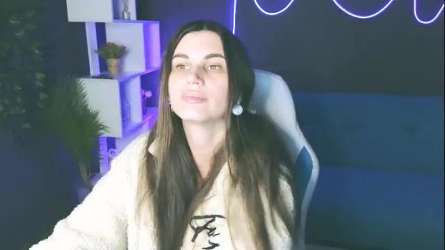 Image 4 of emilytucker Stream on Chaturbate on 1 month ago