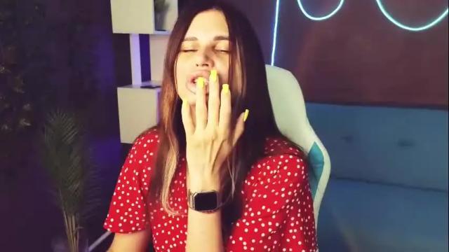 Image 10 of emilytucker Stream on Chaturbate on 13 days ago