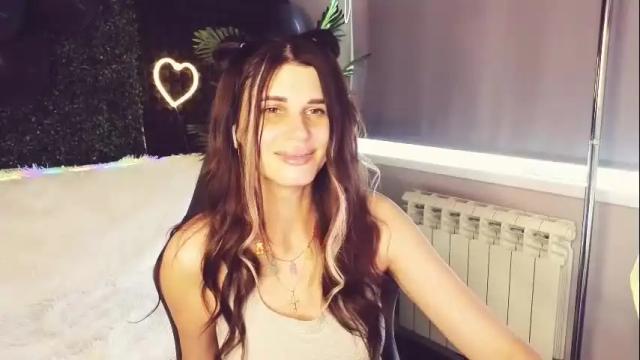Image 2 of emilytucker Stream on Chaturbate on 12 days ago