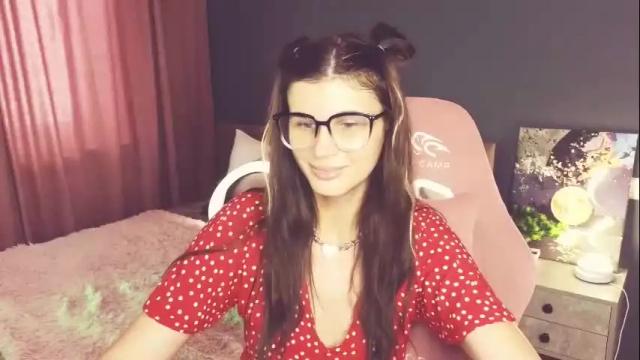 Image 11 of emilytucker Stream on Chaturbate on 11 days ago