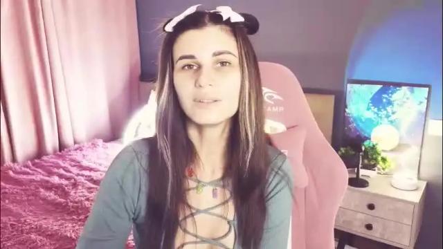 Image 10 of emilytucker Stream on Chaturbate on 2 months ago