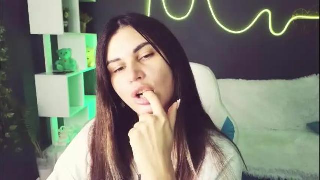 Image 4 of emilytucker Stream on Chaturbate on 1 month ago