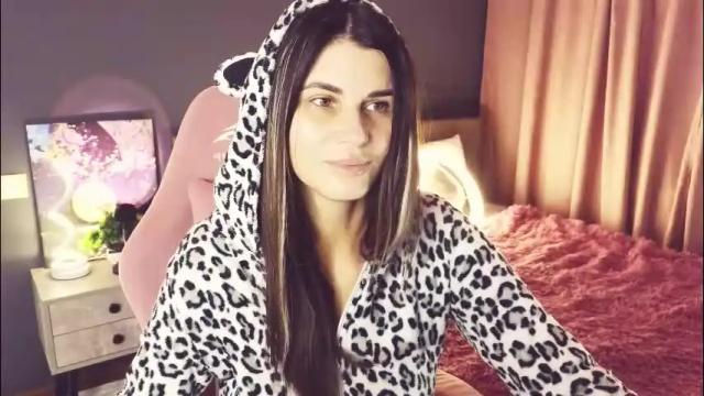 Image 4 of emilytucker Stream on Chaturbate on 1 month ago