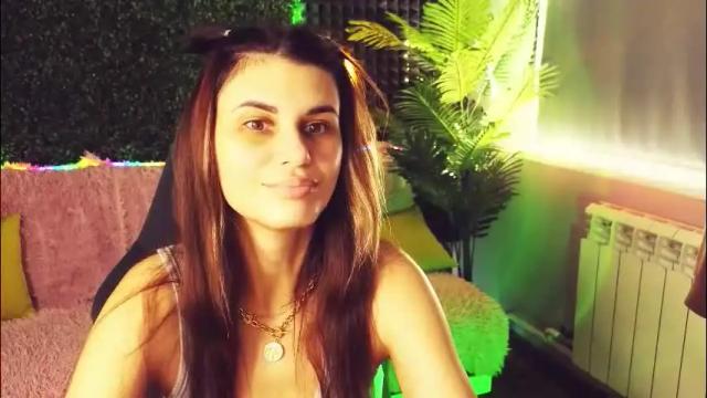 Image 2 of emilytucker Stream on Chaturbate on 1 month ago