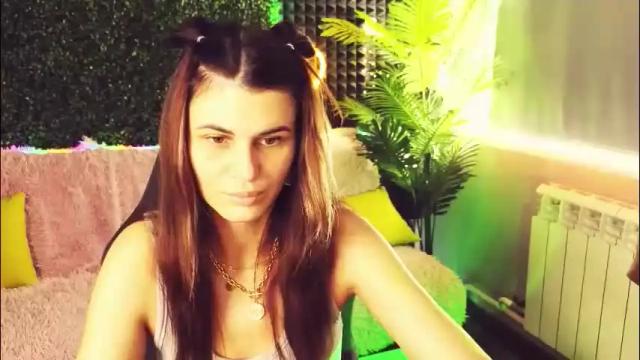 Image 4 of emilytucker Stream on Chaturbate on 1 month ago