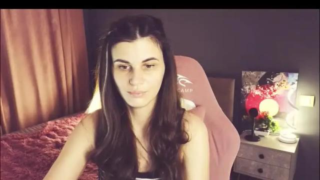 Image 2 of emilytucker Stream on Chaturbate on 1 month ago