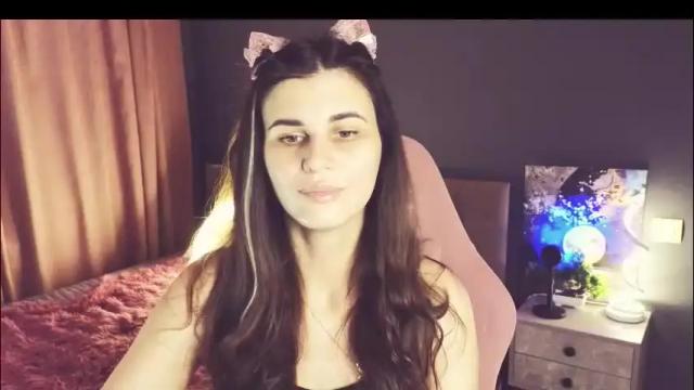 Image 3 of emilytucker Stream on Chaturbate on 1 month ago