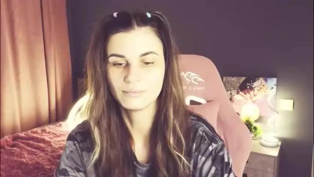 Image 4 of emilytucker Stream on Chaturbate on 1 month ago