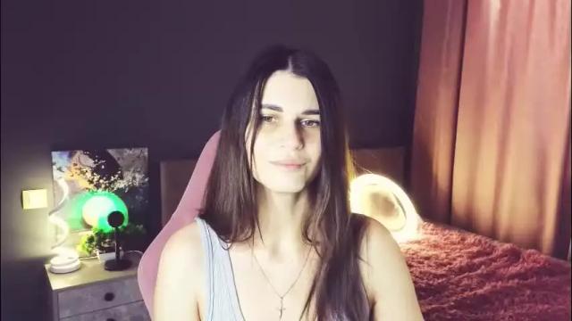 Image 2 of emilytucker Stream on Chaturbate on 1 month ago