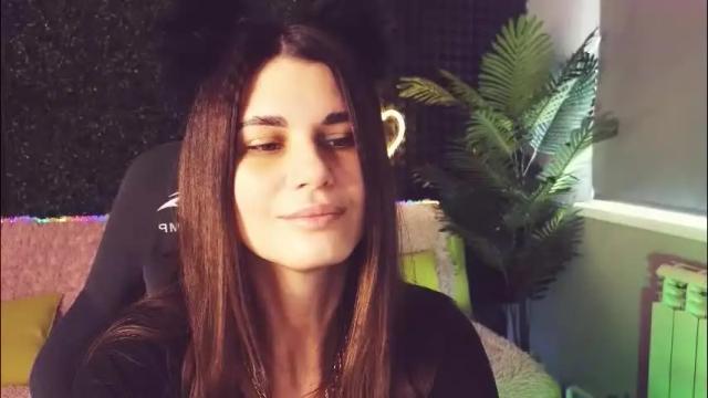 Image 8 of emilytucker Stream on Chaturbate on 29 days ago