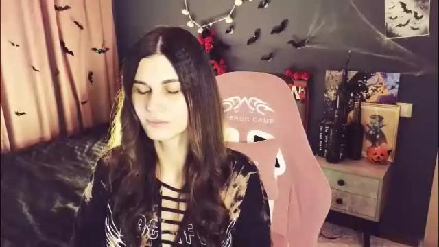 Image 2 of emilytucker Stream on Chaturbate on 10 days ago