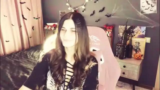 Image 6 of emilytucker Stream on Chaturbate on 10 days ago