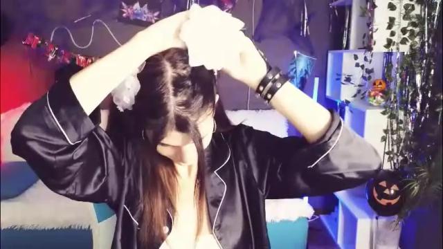 Image 6 of emilytucker Stream on Chaturbate on 8 days ago