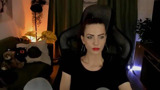 Image 10 of emilywiled Stream on Chaturbate on 1 month ago