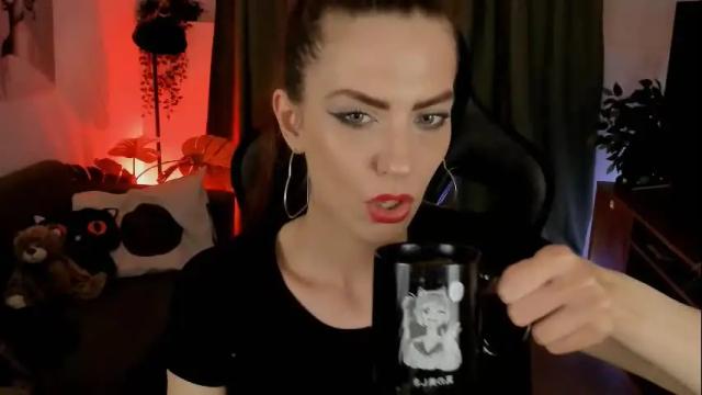Image 8 of emilywiled Stream on Chaturbate on 1 month ago
