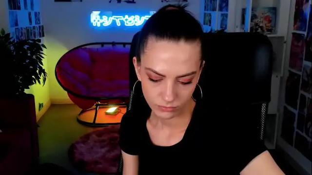 Image 11 of emilywiled Stream on Chaturbate on 1 month ago