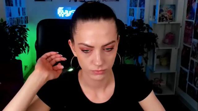 Image 12 of emilywiled Stream on Chaturbate on 1 month ago