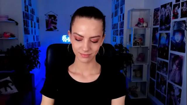 Image 7 of emilywiled Stream on Chaturbate on 1 month ago
