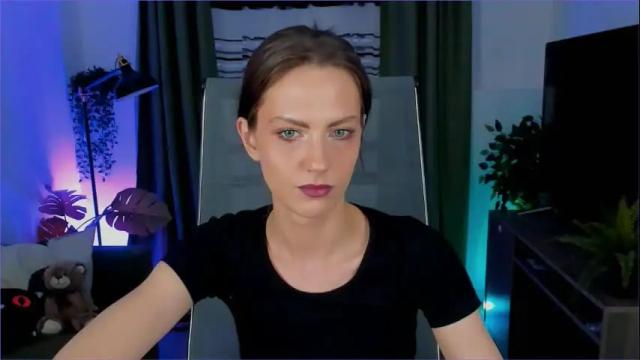 Image 6 of emilywiled Stream on Chaturbate on 10 days ago