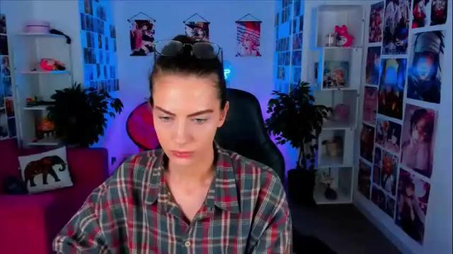 Image 8 of emilywiled Stream on Chaturbate on 4 days ago
