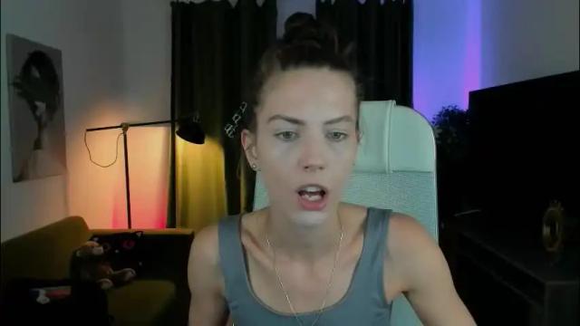 Image 11 of emilywiled Stream on Chaturbate on 4 months ago