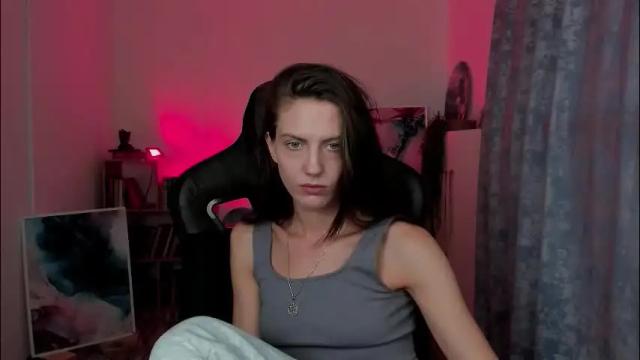 Image 11 of emilywiled Stream on Chaturbate on 4 months ago
