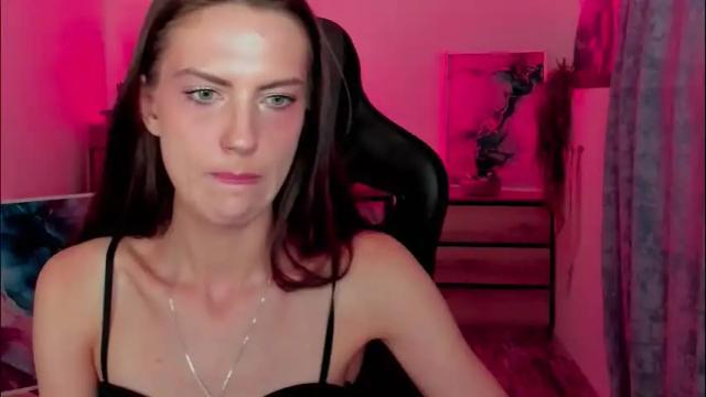 Image 10 of emilywiled Stream on Chaturbate on 4 months ago