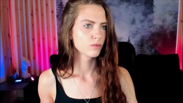 Image 3 of emilywiled Stream on Chaturbate on 4 months ago