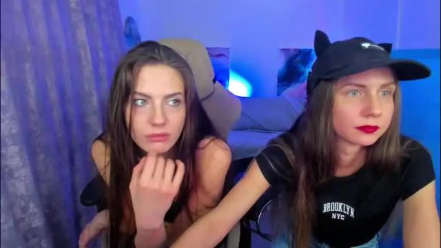 Image 2 of emilywiled Stream on Chaturbate on 2 months ago