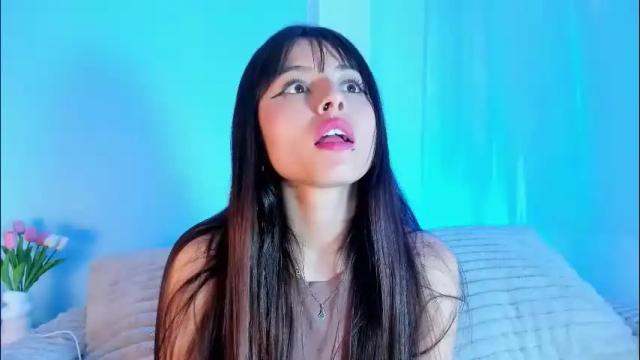 Image 6 of emilywithe_ Stream on Chaturbate on 1 month ago