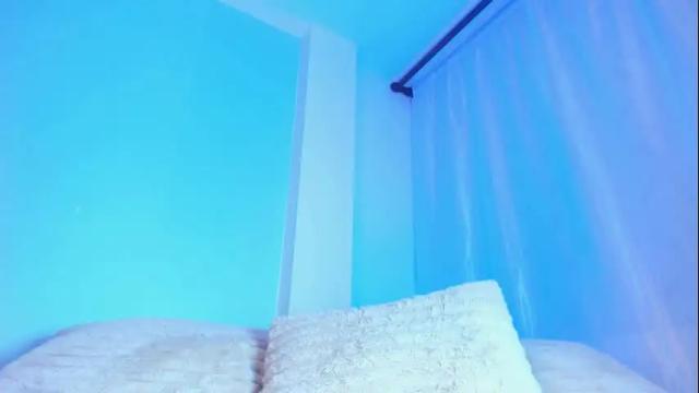 Image 7 of emilywithe_ Stream on Chaturbate on 1 month ago