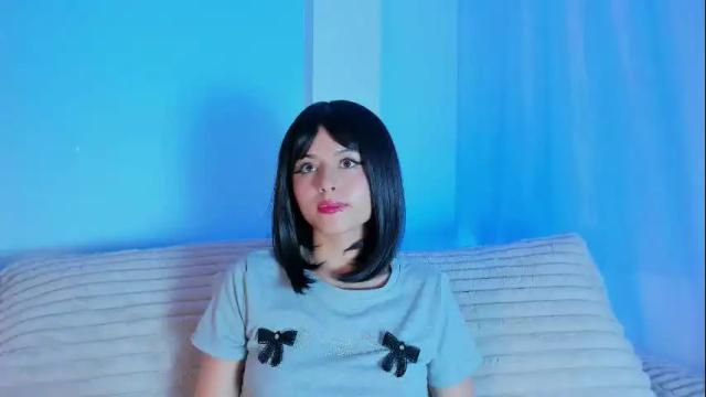 Image 12 of emilywithe_ Stream on Chaturbate on 22 days ago