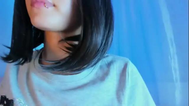 Image 3 of emilywithe_ Stream on Chaturbate on 22 days ago