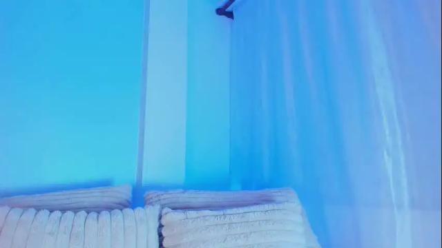 Image 4 of emilywithe_ Stream on Chaturbate on 22 days ago