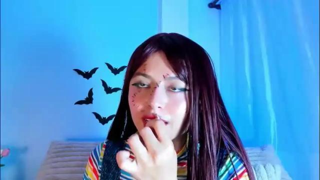 Image 2 of emilywithe_ Stream on Chaturbate on 1 day ago