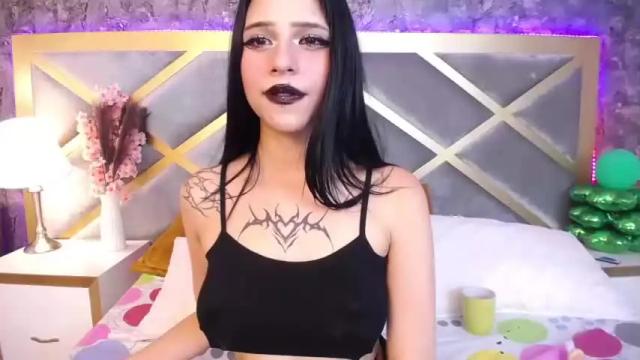 Image 11 of emilyy_williams Stream on Chaturbate on 21 months ago