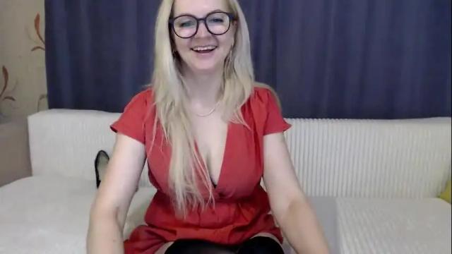 Image 3 of emilyzest777 Stream on Chaturbate on 1 month ago