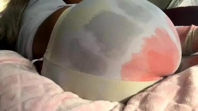 Image 8 of emistrezz Stream on Chaturbate on 22 months ago