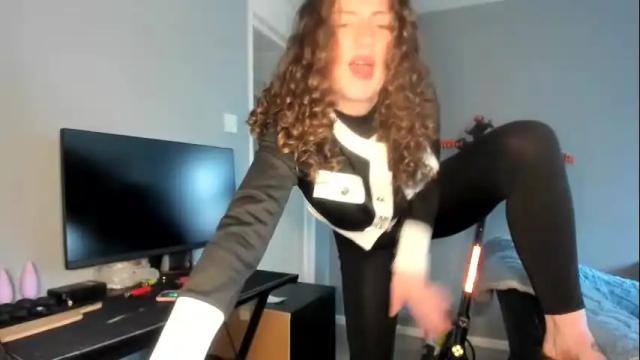 Image 4 of emliyjamesmjb Stream on Chaturbate on 1 month ago