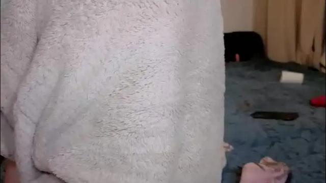 Image 10 of emliyjamesmjb Stream on Chaturbate on 17 days ago