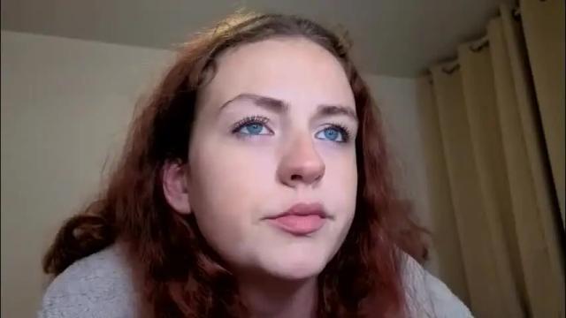 Image 4 of emliyjamesmjb Stream on Chaturbate on 17 days ago